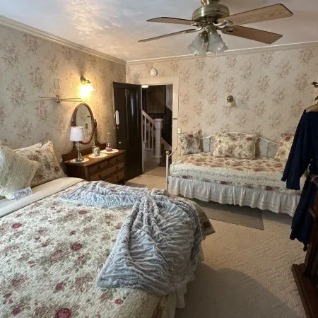 The Alma House Inn