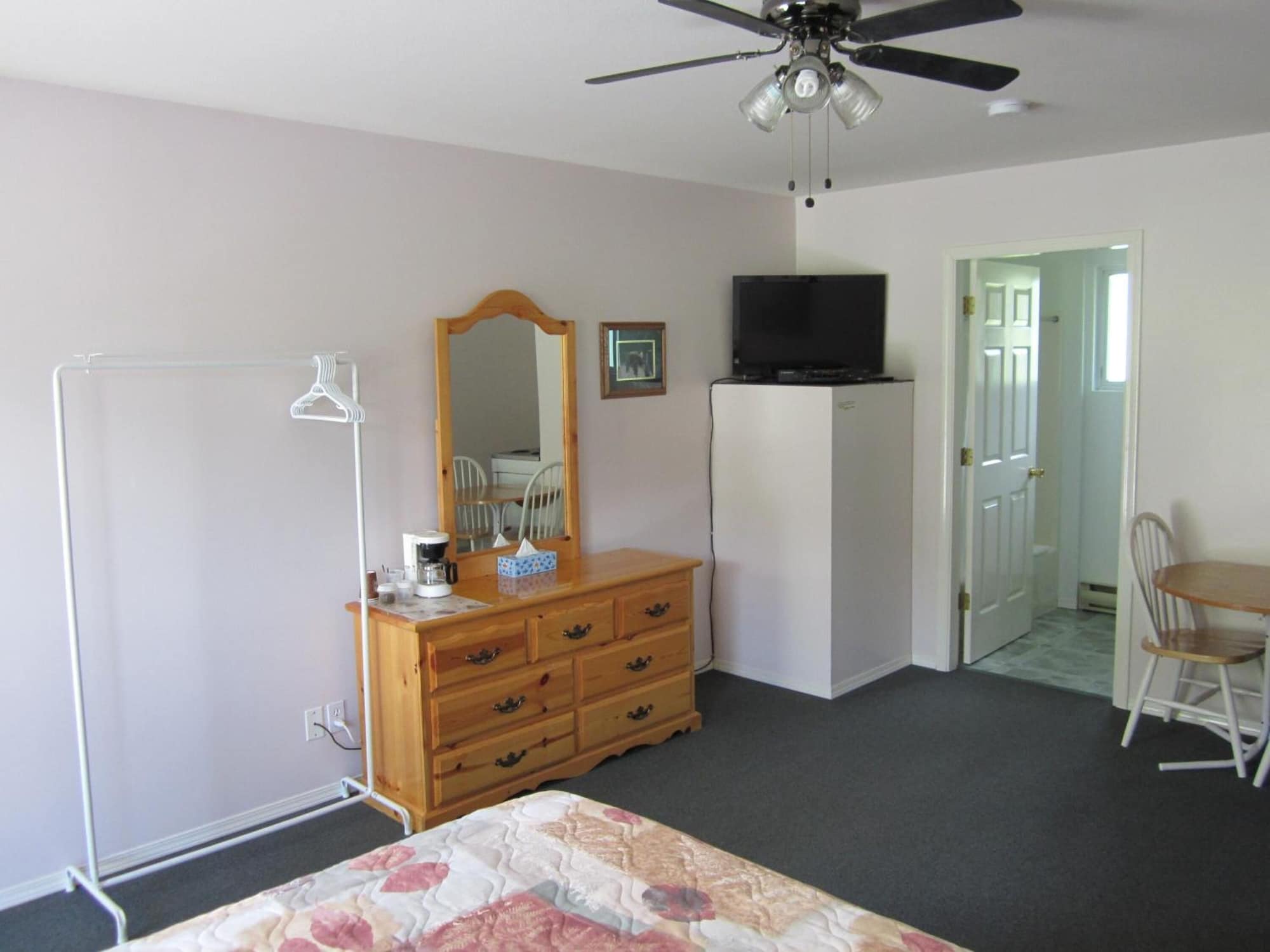 Mountain Springs Motel & RV Park Hotels in Barriere