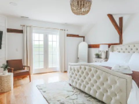 Batten Green Venue & Lodging Hotels in Staunton