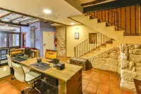 Fonda la Grancha Hotels in Valderrobres