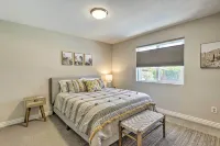3 Mi to ASU! Snowbird Poolside Escape in Tempe - Holiday bungalows