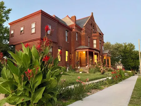 Vineyard Mansion Carriage House