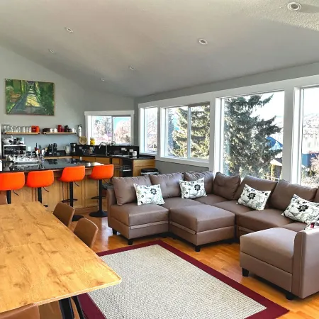 Water Street Retreat