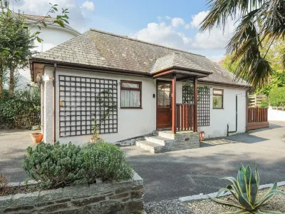 Little Trevallan Hotels near Looe