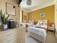 Three Palms Hotels in 