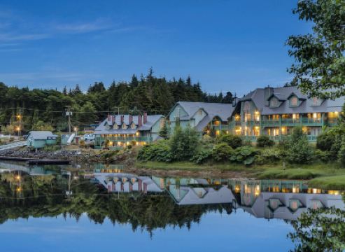 Canadian Princess Lodge & Marina