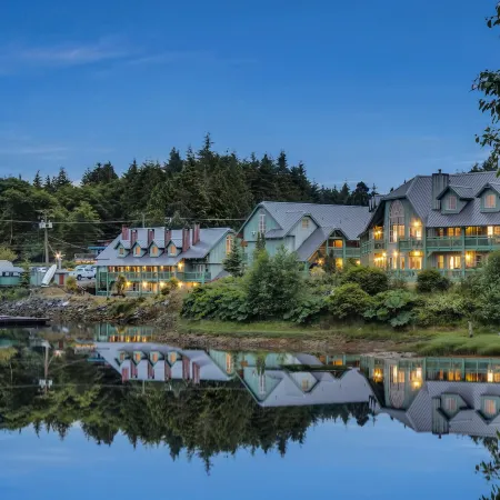 Canadian Princess Lodge & Marina