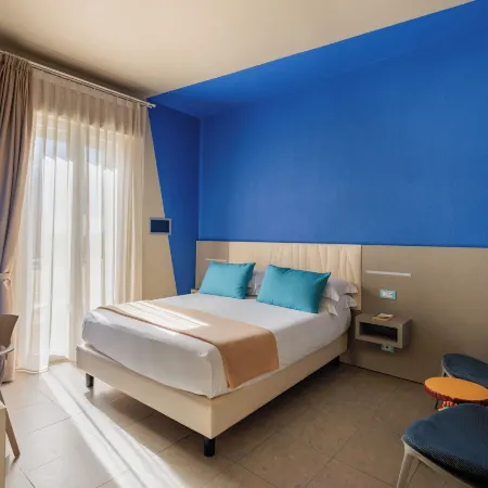 Hotel Nina