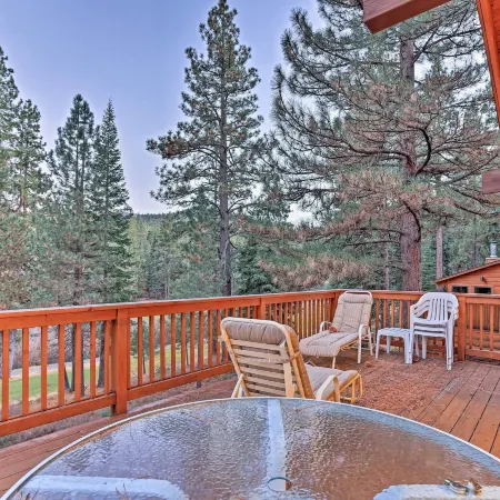 Family-Friendly Truckee Cabin Near Ski Shuttle!