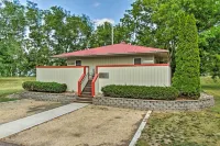 Pet-Friendly Wabasha Studio: Boat, Ski & Explore! - Wifi
