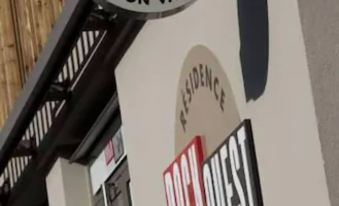 Adonis Lyon Dock Ouest