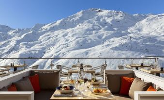 Ours Blanc Hotel & Spa