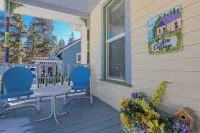 The Lilac Cottage is a charming 2-bedroom house in Cloudcroft with fenced yard!