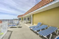 North Wildwood Condo - Beach Across Street! - spa