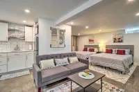 Ski & Hike: Cozy Dtwn Reno Studio w/ Fireplace - Condos