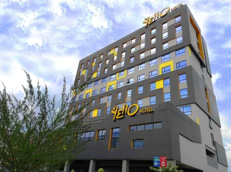 Yello Hotel Jambi Отели в г. Tambak Sari