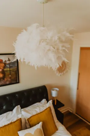 Lovely Bohemian Apartment in Heart of City Life Отели рядом с достопримечательностью «Trades Hall of Glasgow»