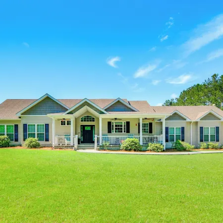 Family-Friendly Eufaula Area Home w/ Boat Parking!