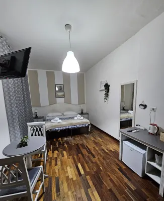 Napoli Centrale Hotels in Naples