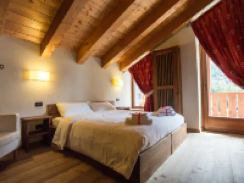 德蒙塔涅小型公寓 喇沙酒店