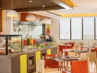 Ibis Pune Viman Nagar - พร้อมอาหารเช้า