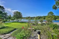 Lake Marion Apt w/ Canoe in Altamonte Springs! - 3-Star