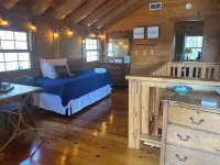 SML Lake Cabin Serenity Point: Relax, Paddle, Campfires, Sunrise Views, Unplug