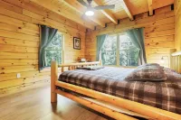 Private Cabin with Hot Tub, Massage Chair, Pool Table, TT & Arcade Games - Alppimaja