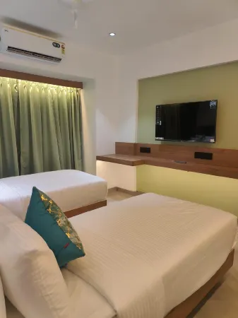 Hotel Vaishnavi Heights,  Solapur Отели в г. Солапур