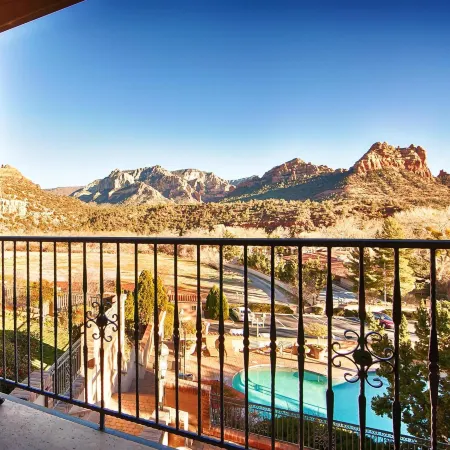 Best Western Plus Arroyo Roble Hotel Creekside Villas