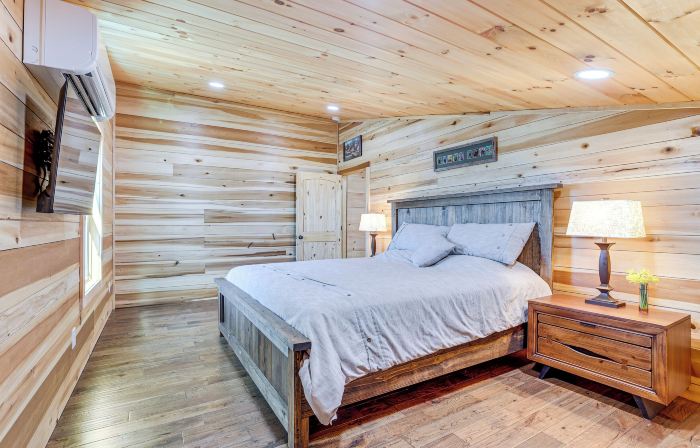 Pet-Friendly Yard! Nature Escape in Forest City