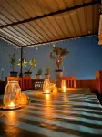 Thar View Hostel - parkir
