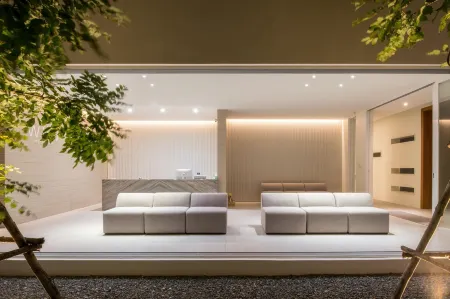 WIIN Phetchaburi Hotel Отели в г. Пхетчабури