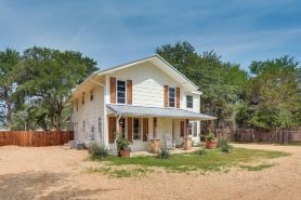 Gorgeous Palo Pinto Home w/ Private Hot Tub!