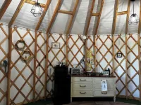 Luxury Yurt in charming Bellaire with Heat/AC