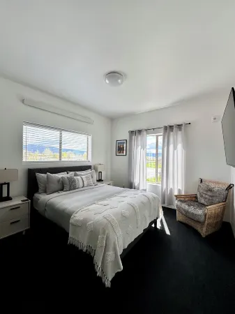 Modern condo in downtown Victor Отели в г. Виктор