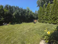 Family sized home 3 Minutes to the Jet Express and 30 minutes from Cedar Point!