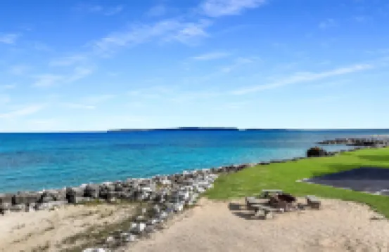 Hampton Inn by Hilton St Ignace Lakefront Mackinac