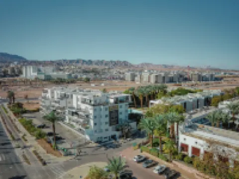 Royal Park Resort Apartment 106 エイラートのホテル