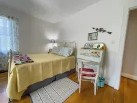 Mary's Place ❤ Bright 3BR with deck/private yard