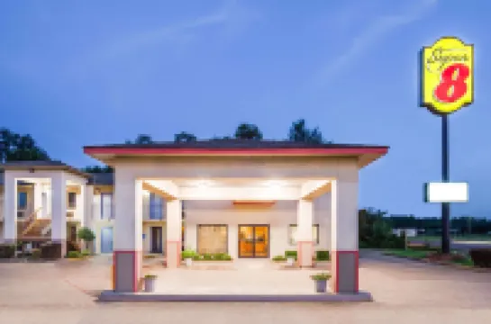 Super 8 by Wyndham Arkadelphia Caddo Valley Area