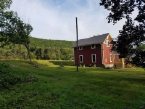 Whole house for Relaxing Couple or Family Retreat