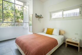 Bauhaus Sea-Side Garden Haven by Sea N' Rent