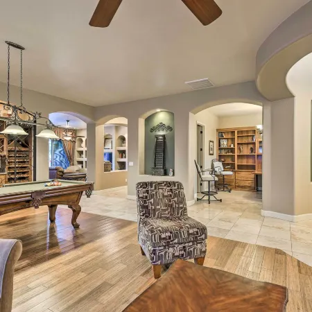 Free Heated Pool Putting Green: Gilbert Home
