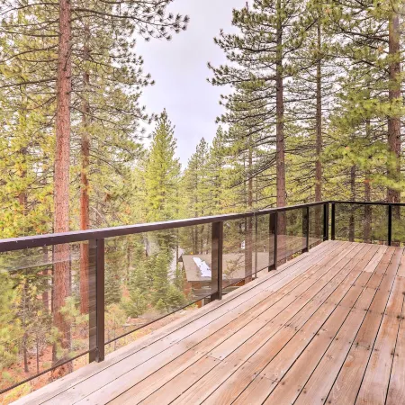 Mtn and Lake Views Incline Village Ski Chalet