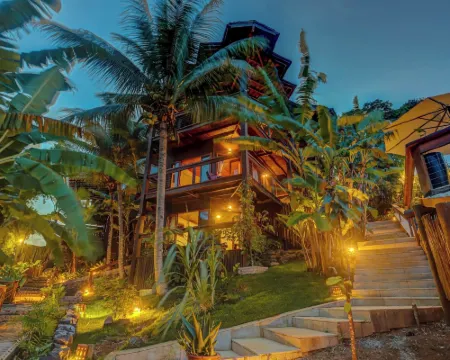 Chocolate Hotel โรงแรมในอิตาคาเร่