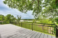 Granbury Home w/ Lake Views ~ 6 Mi to Boat Launch! - 2-Star