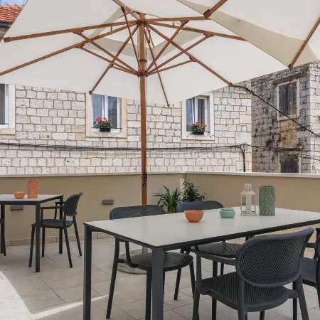 Oleander Trogir Suites