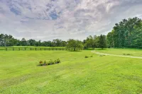 Hudson Valley Horse Farm Retreat in Salt Point - 3-Star