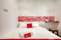 レッドドアーズ シャリアー @ Jlチェンガー アヤム ダラム DUCK RC DDR周辺のホテル